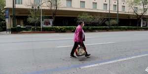 κλειστά καταστήματα στο κέντρο της Αθήνας