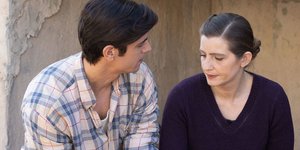 Ο Λάμπρος και η Λενιώ από τις Αγριες Μέλισσες