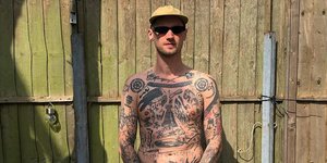 κορωνοϊός τατουάζ καραντίνα