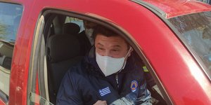 Στον οικισμό των Ρομά στη Λάρισα Χαρδαλιάς και Τσιόδρας