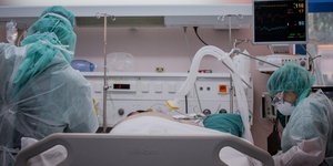 Αίθουσα ΜΕΘ σε νοσοκομείο