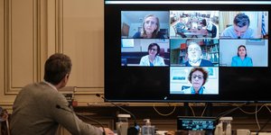 Τηλεδιάσκεψη Μητσοτάκη με εντατικολόγους