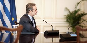 Ο πρωθυπουργός κατά τη διάρκεια παλαιότερης τηλεδιάσκεψη