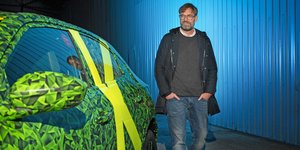 Ο Γιούργκεν Κλοπ δοκιμάζει το νέο Opel Mokka