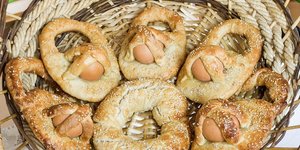 πασχαλινά κουλούρια καλάθι