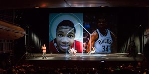  Αντετοκούνμπο 