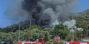 Φωτιά για δεύτερη συνεχόμενη μέρα στο ΚΥΤ στο Βαθύ