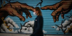 Σωτήρης Τσιόδρας μάσκες