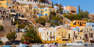 Τα χρωματιστά σπίτια της Σύμης