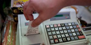 Παράταση για την υποχρεωτική αλλαγή των ταμειακών μηχανών