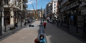 Κλειστές επιχειρήσεις στη Θεσσαλονίκη λόγω των μέτρων για τον κορωνοϊό