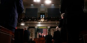 Ο Τραμπ μιλά στην Βουλή των Αντιπροσώπων 