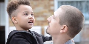 Ο 4χρονος Αιζακ