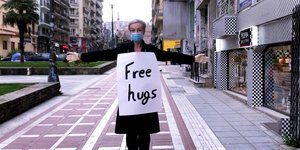 περφορμανς στο δρομο