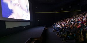 Κοινό σε αίθουσα κινηματογράφου