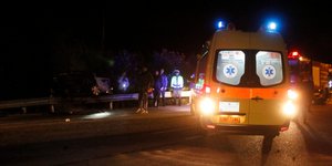Ασθενοφόρο σε τροχαίο ατύχημα