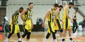 Μπασκετμπολίστες της Φενέρ