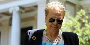 Η Ελένη Γιαμαρέλου