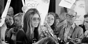 Γκλόρια Στέιναμ