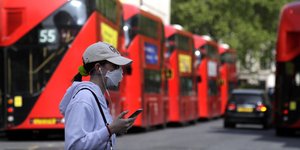 βρετανια λεωφορεια