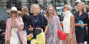 Γυναίκες στο δρόμο στην Εβδομάδα Μόδας 