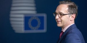 Ο υπουργός Εξωτερικών της Γερμανίας, Χάικο Μάας προφίλ χαμογελαστός