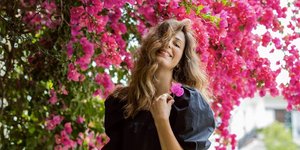 H Κατερίνα Παπουτσάκη με φόρεμα από τα H&M