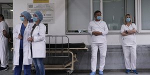 κορωνοϊός γιατροί