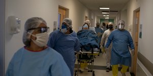Κορωνοϊός-Βραζιλία: Ξεφεύγει η κατάσταση -965 νεκροί σε ένα 24ωρο
