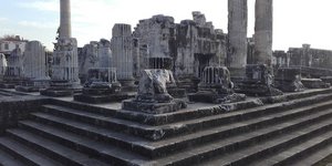 Αφιερωμένο στη δημοκρατία το νέο επεισόδιο της εκπομπής λόγου «Φιλοσοφία στην πράξη» στο COSMOTE HISTORY