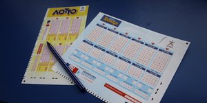 Δελτία ΛΟΤΤΟ και ΤΖΟΚΕΡ με στυλό