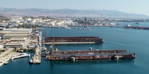 Ναυπηγεία,