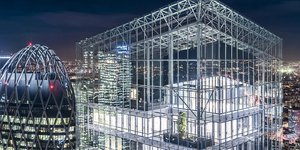 ουρανοξυστης γυαλινος 