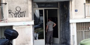 Η πολυκατοικία που έγινε το ατύχημα στο Παγκράτι