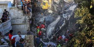 Συντριβή αεροπλάνου στο Πακιστάν