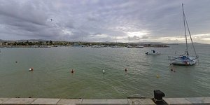 αδειαζει η θαλασσα