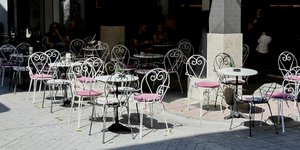 σιδερενια τραπεζοκαθισματα