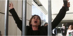 Σκηνές αρχαίας τραγωδίας μετά την απόφαση για τους δολοφόνους της Τοπαλούδη