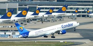 Τουρισμός: Ενα αεροσκάφος της Condor απογειώνεται από γερμανικό αεροδρόμιο
