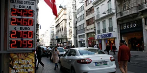 Κόσμος περπατά στην Τουρκία