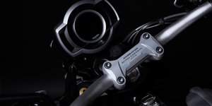 Triumph Scrambler 1200 σε έκδοση «James Bond»