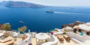 Ξενοδοχείο στην Σαντορίνη με θέα στο πέλαγος