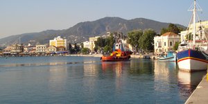 βαρκακια λιμανι