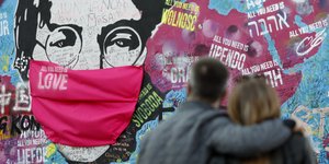 ζευγαρι γκραφιτι Τζον Λενον