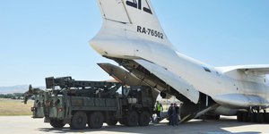 Άφιξη τμημάτων S-400 στην Τουρκία τον Αύγουστο του 2019