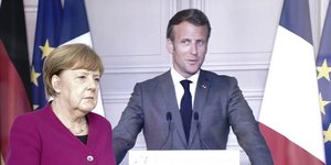 Η Άνγκελα Μέρκελ και ο Εμανουέλ Μακρόν σε κοινές τους δηλώσεις μέσω τηλεδιάσκεψης