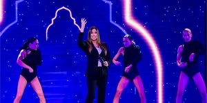 Η Άντζελα Δημητρίου σε μια γκεστ εμφάνιση στο J2US