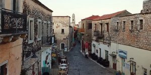 Αρεόπολη -Η «πέτρινη καρδιά» της Μάνης Up'o ψηλά