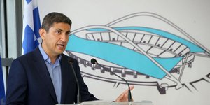 Ο Λευτέρης Αυγενάκης σε ομιλία στο ΟΑΚΑ
