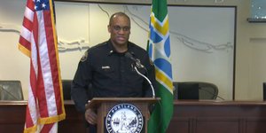 Ο επικεφαλής της αστυνομίας του Πόρτλαντ Τσακ Λόβελ